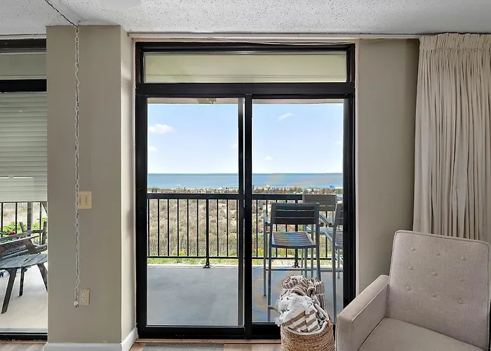 Beautiful 3 Bedroom With Side Ocean Views * Ocean City