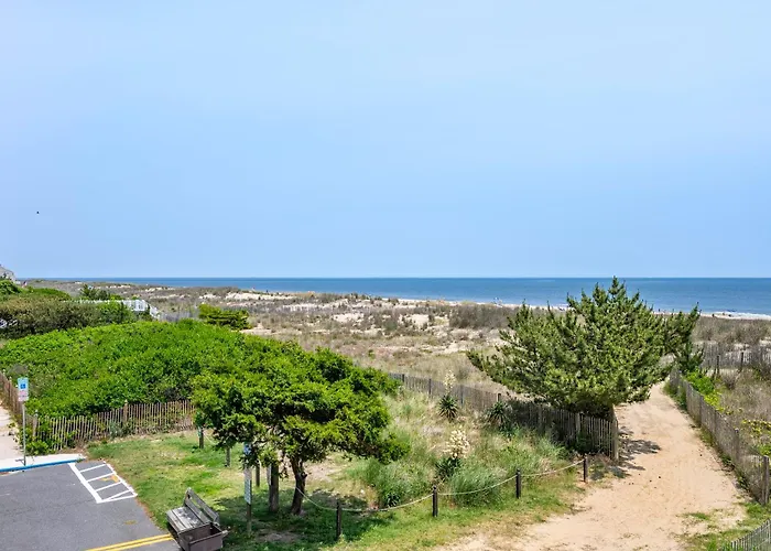 Beautiful 3 Bedroom With Side Ocean Views Ocean City