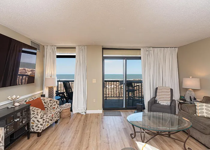 Holiday home Beautiful 3 Bedroom With Side Ocean Views *