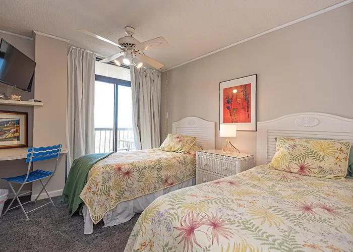 Holiday home Beautiful 3 Bedroom With Side Ocean Views