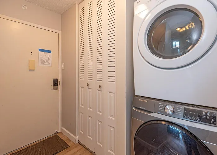Beautiful 3 Bedroom With Side Ocean Views Ocean City